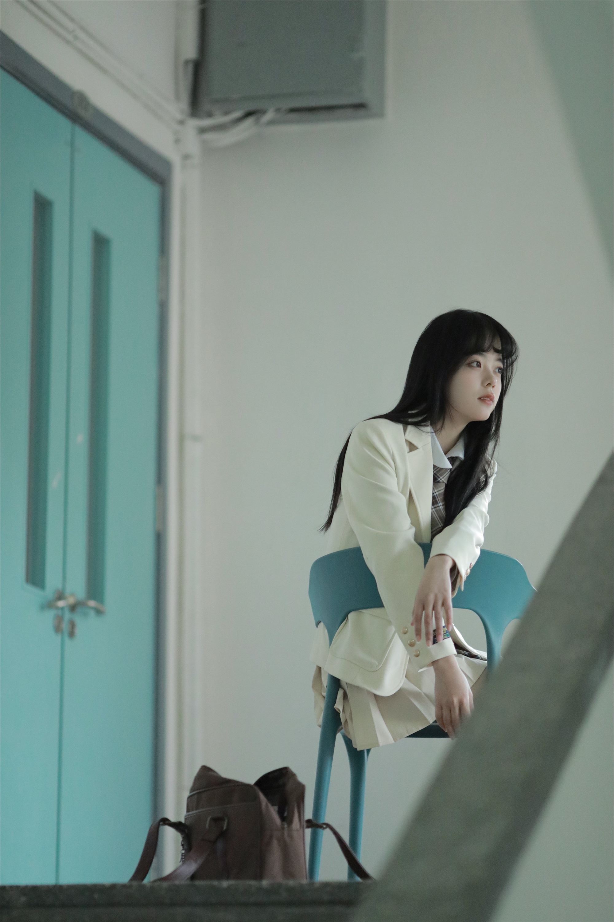 YITUYU艺图语 2025.01.04 楼梯间 姜见过